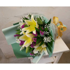 Hand Bouquet of 5 Stalks of Valentine Day Yellow Lillies